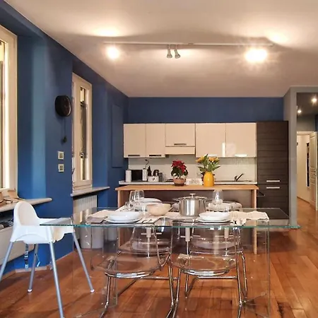 10' Piazza Erbe, Elegance In The Heart Of