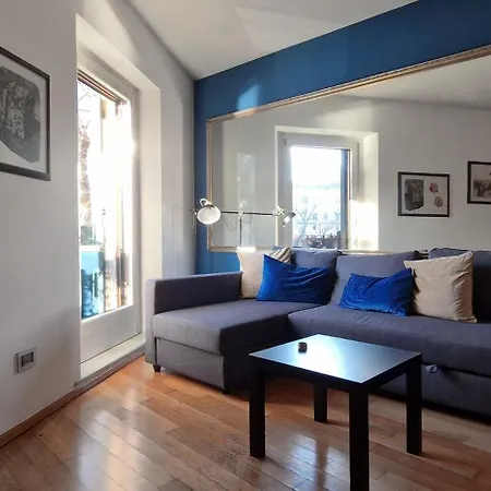 10' Piazza Erbe, Elegance In The Heart Of *